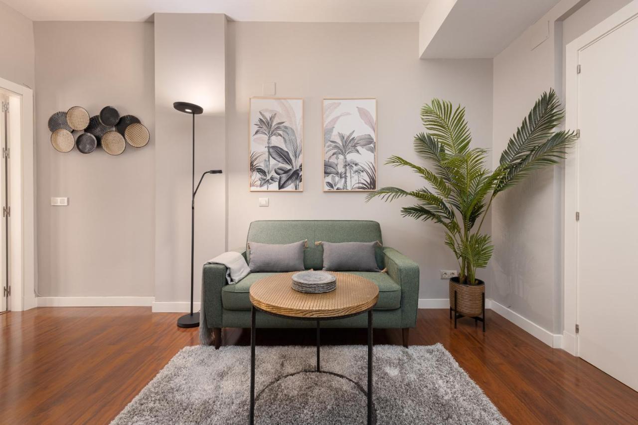 C31 Deluxe Apartment Into Cathedral Square 马拉加 外观 照片