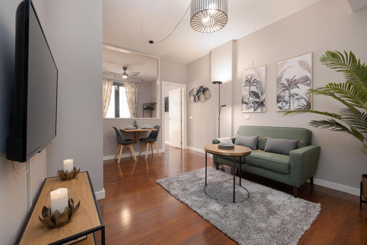 C31 Deluxe Apartment Into Cathedral Square 马拉加 外观 照片